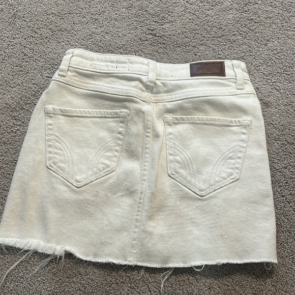 Hollister white denim skirt - Picture 2 of 3
